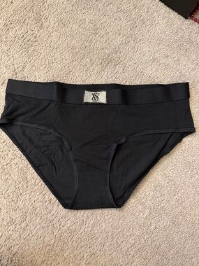 Victoria’s Secret Black Hiphugger Panty